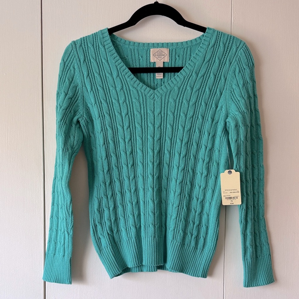 St. John's Bay V-Neck cable knit Sweater - Aqua. NWT Sz PS